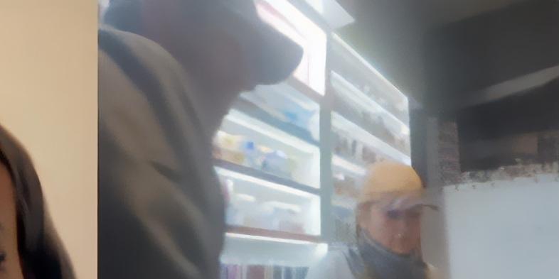 Ferrara, rapina durante la diretta TikTok: analisi sul video