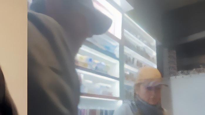 Ferrara, rapina durante la diretta TikTok: analisi sul video