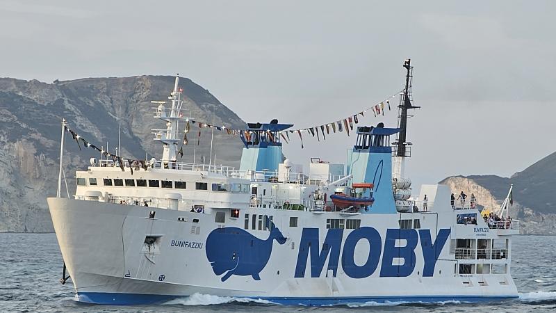 Non ci sono traghetti per la Corsica, la Regione bacchetta la compagnia Moby