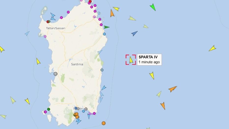 Il “cargo della morte” russo davanti alle coste della Sardegna – cosa sta succedendo
