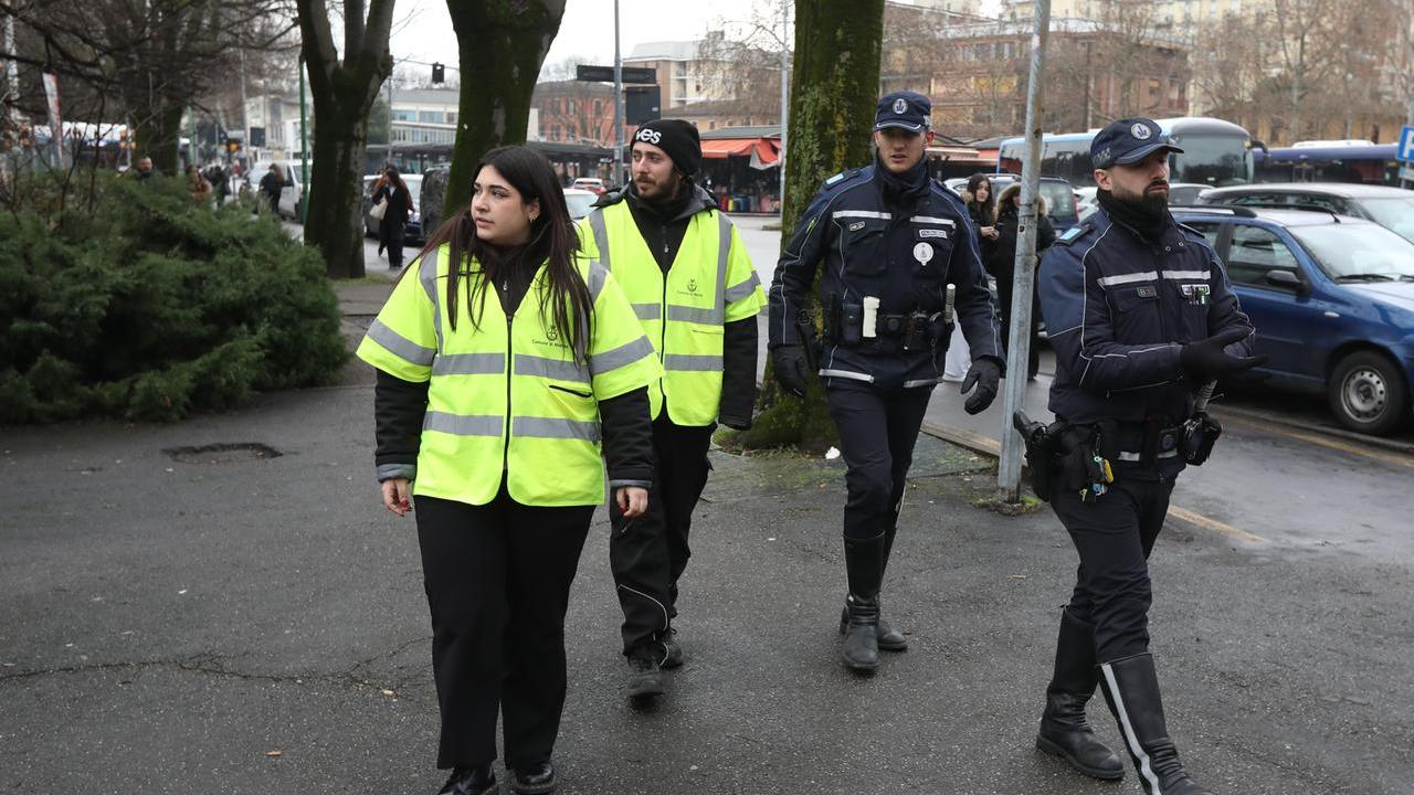 Tutor davanti alle scuole, come funziona il progetto di Modena che molti vogliono anche a Reggio Emilia