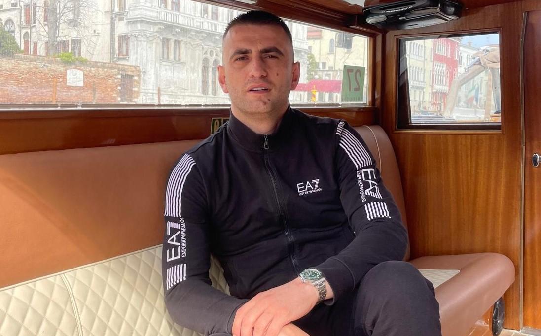 Morto nell’incidente in A1: «L’uomo in auto con lui è scappato nei campi, non archiviate il caso»