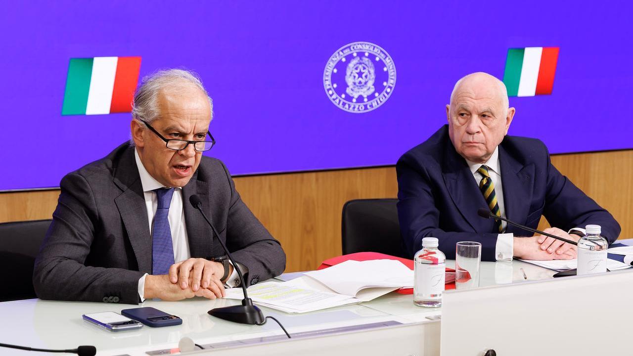 Decreto sicurezza approvato dal governo: fermo fino a 12 ore, procedibilità d’ufficio e nuove regole per le forze dell’ordine – Tutte le novità