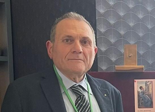 Ferrara, il dottor Costantino va in pensione: ha fatto nascere migliaia di bambini