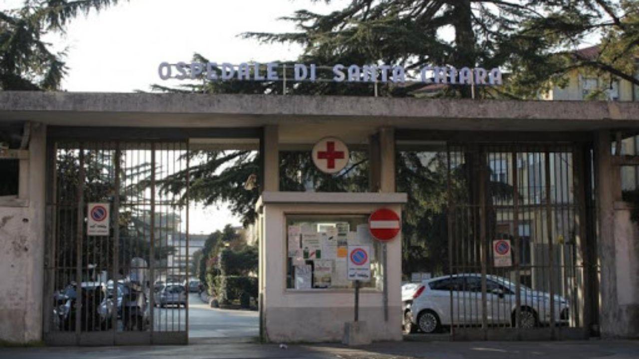 
	L'ingresso dell'ospedale Santa Chiara a Pisa&nbsp;


