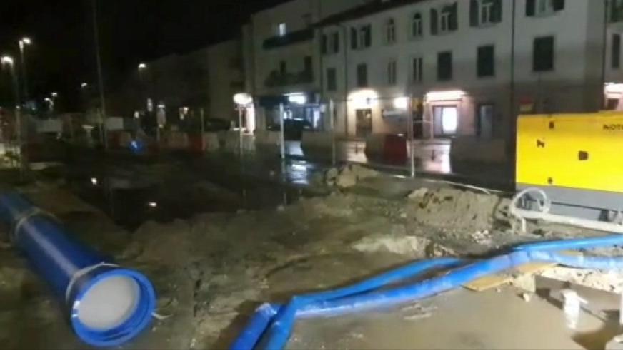 Viareggio, stop acqua per 13.600 utenti: prolungata l’interruzione idrica