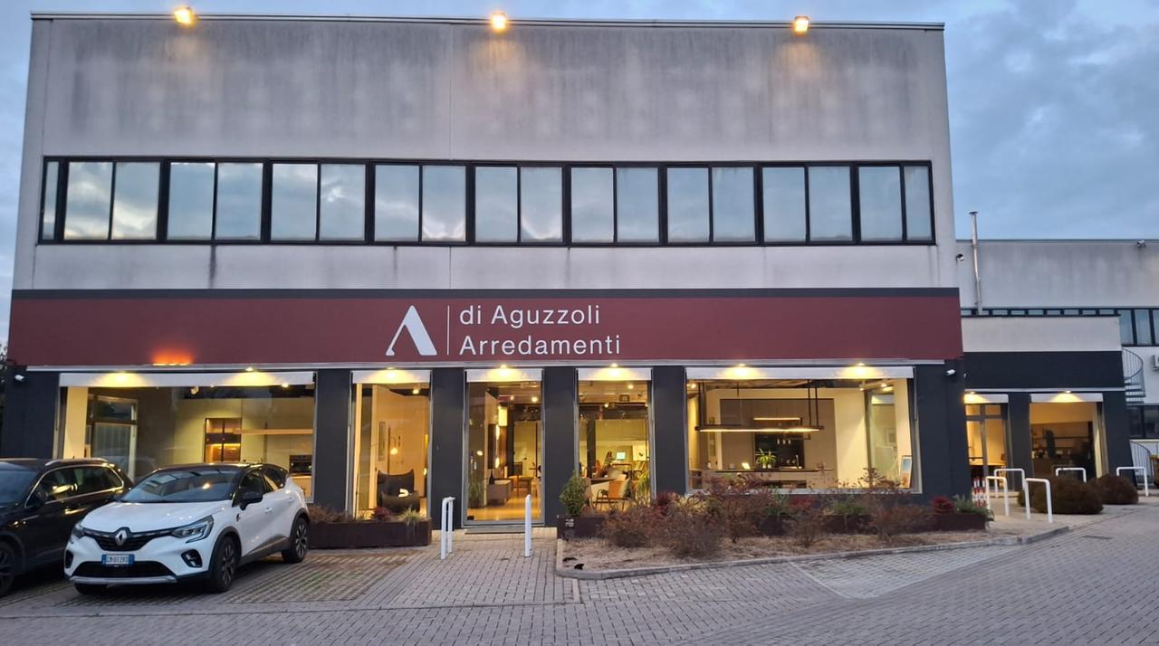 Aguzzoli Arredamenti apre il nuovo showroom all’ex Mariella Burani