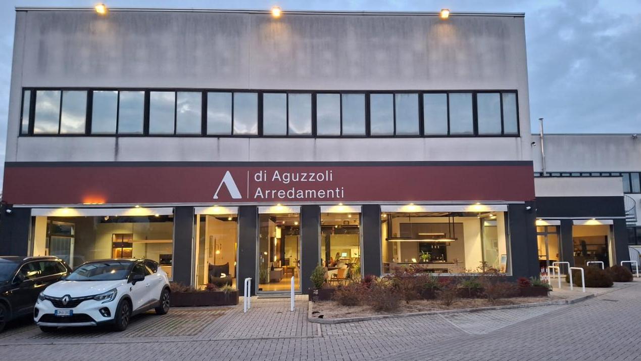 Aguzzoli Arredamenti apre il nuovo showroom all’ex Mariella Burani