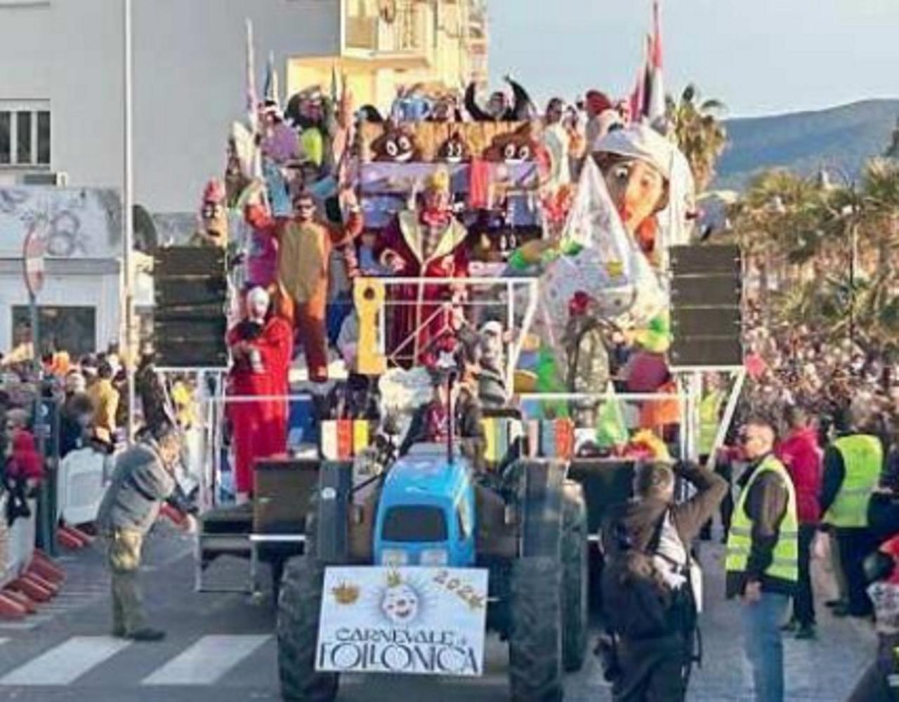 Follonica, annullata la sfilata del carnevale per maltempo