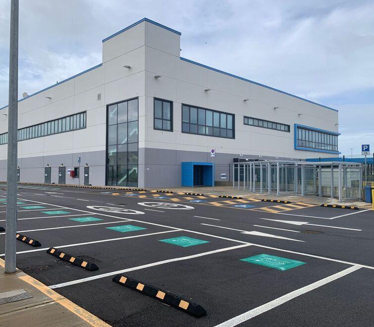 
	L&rsquo;edificio costruito anni fa e finora mai entrato in funzione in via Genova a Grosseto

