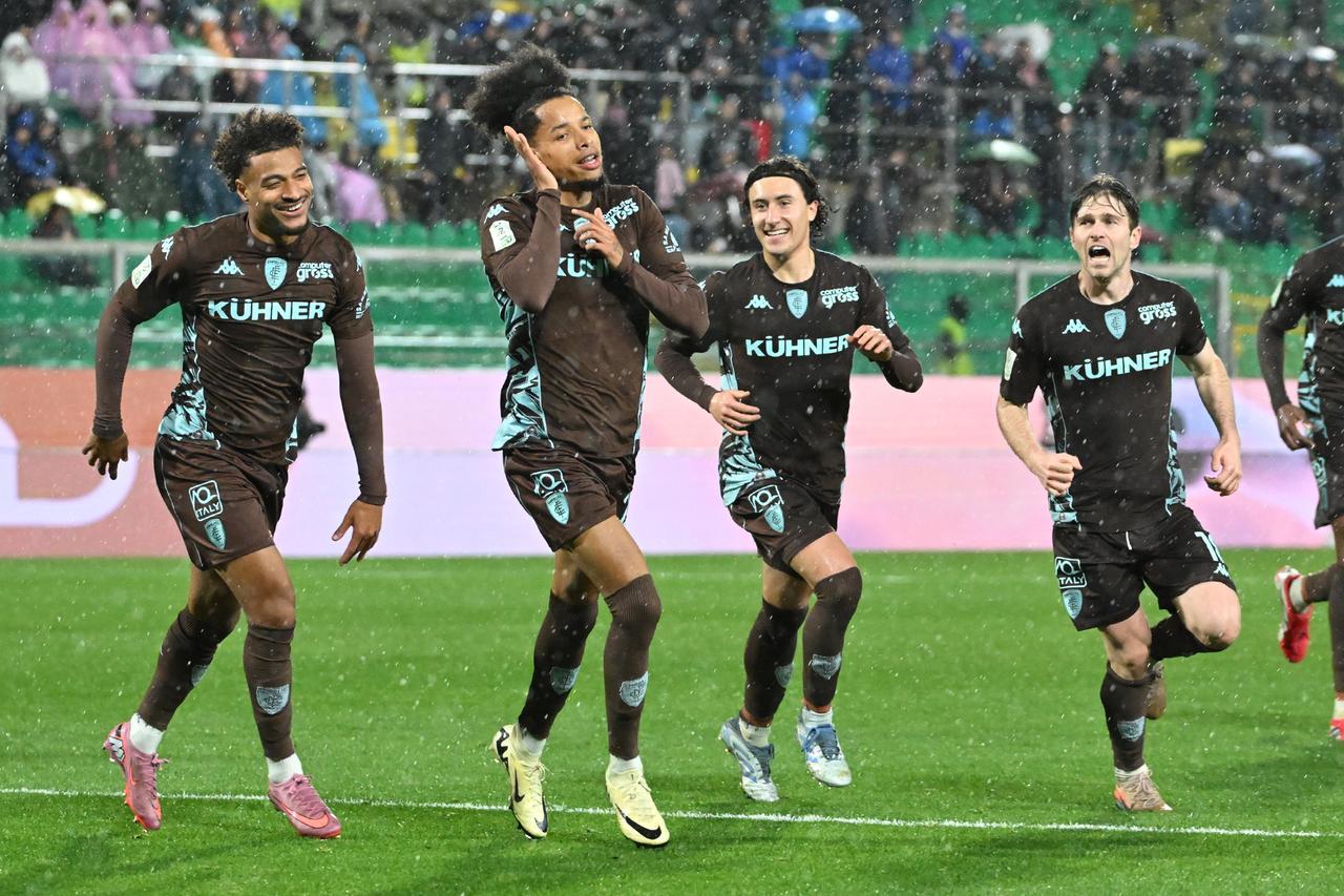 
	L'esultanza di Tyronne Ebuhei dopo il momentaneo 2-2

