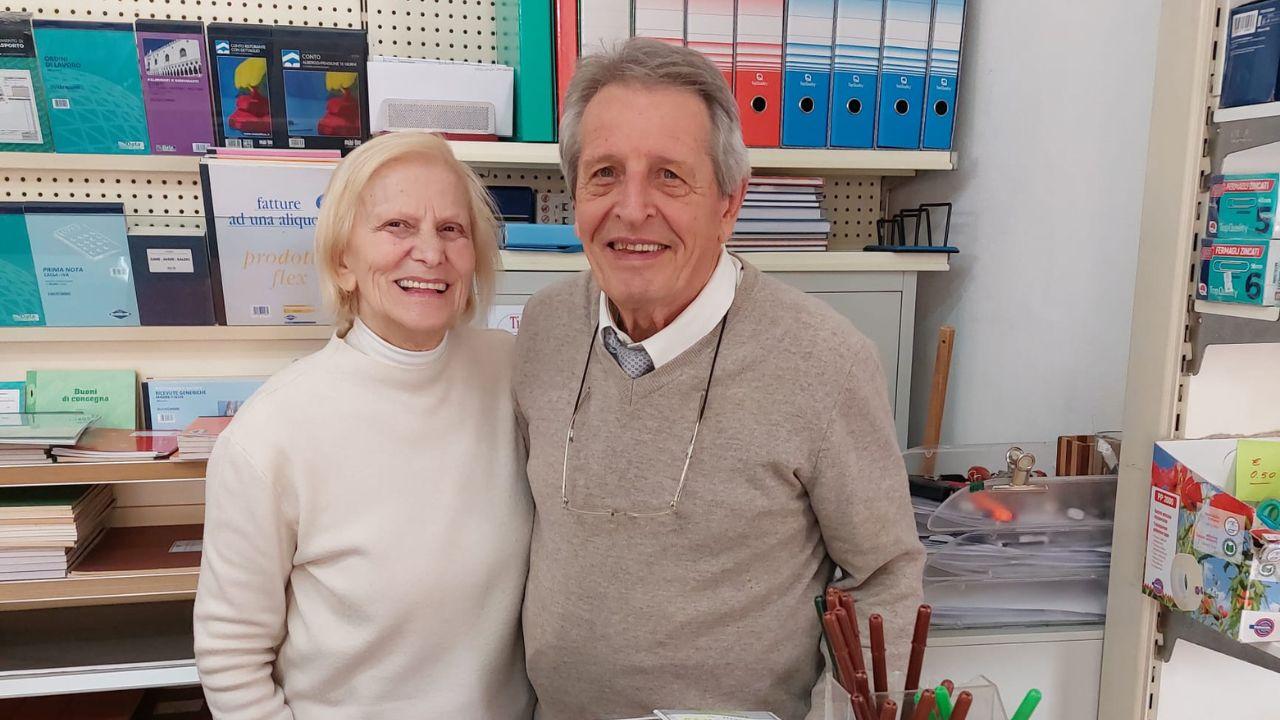 San Vincenzo, la cartoleria Telecon chiude dopo 40 anni: «Abbiamo sempre accolto il cliente come "uno di famiglia"»