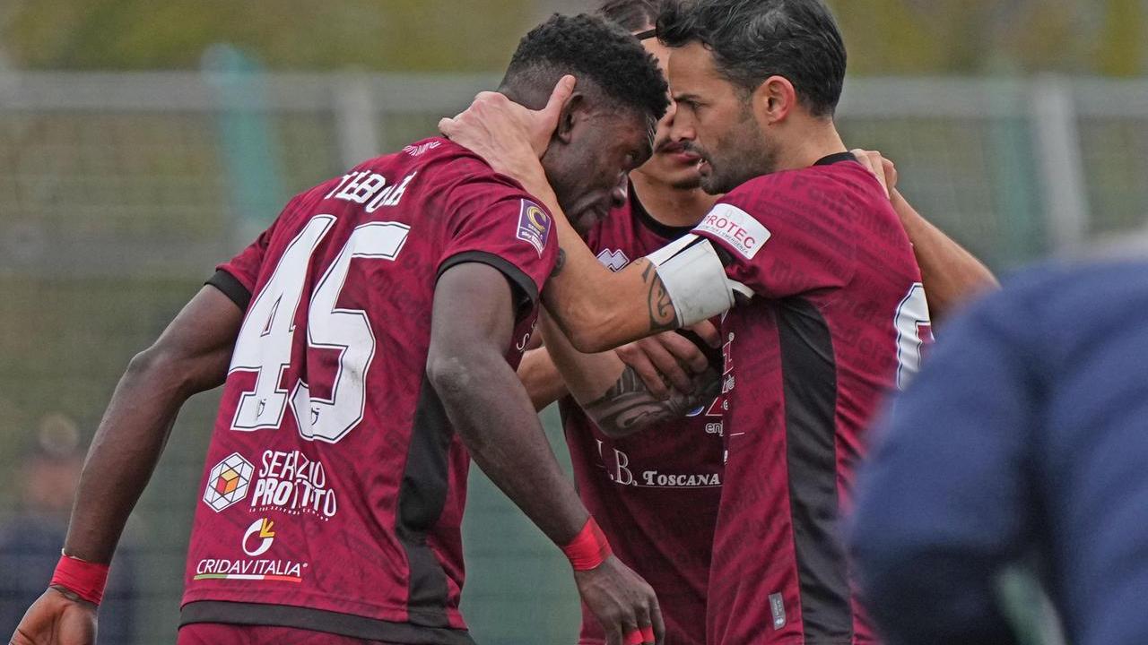 Il Pontedera è vivo, 2-2 con la Ternana: ma per non morire servono le vittorie