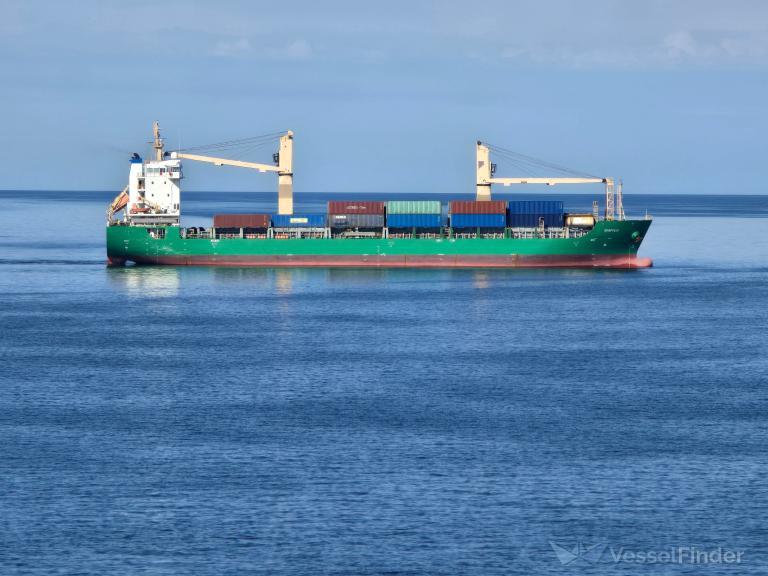 Navi russe, il cargo della morte scompare e ricompare: mistero nelle acque dell’isola