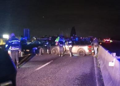 Livorno, scontro sulla Variante: traffico in tilt