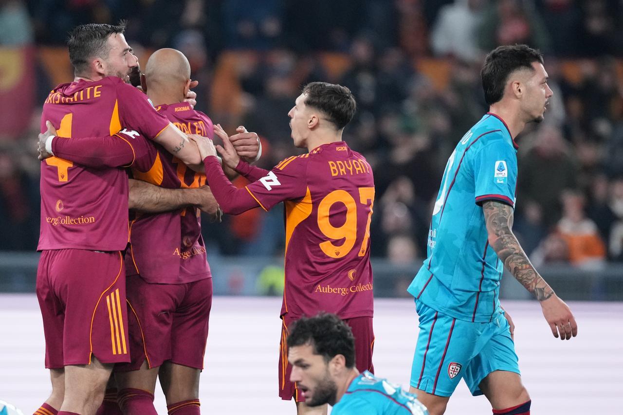 Il Cagliari non passa all’Olimpico, la Roma vince 2-0