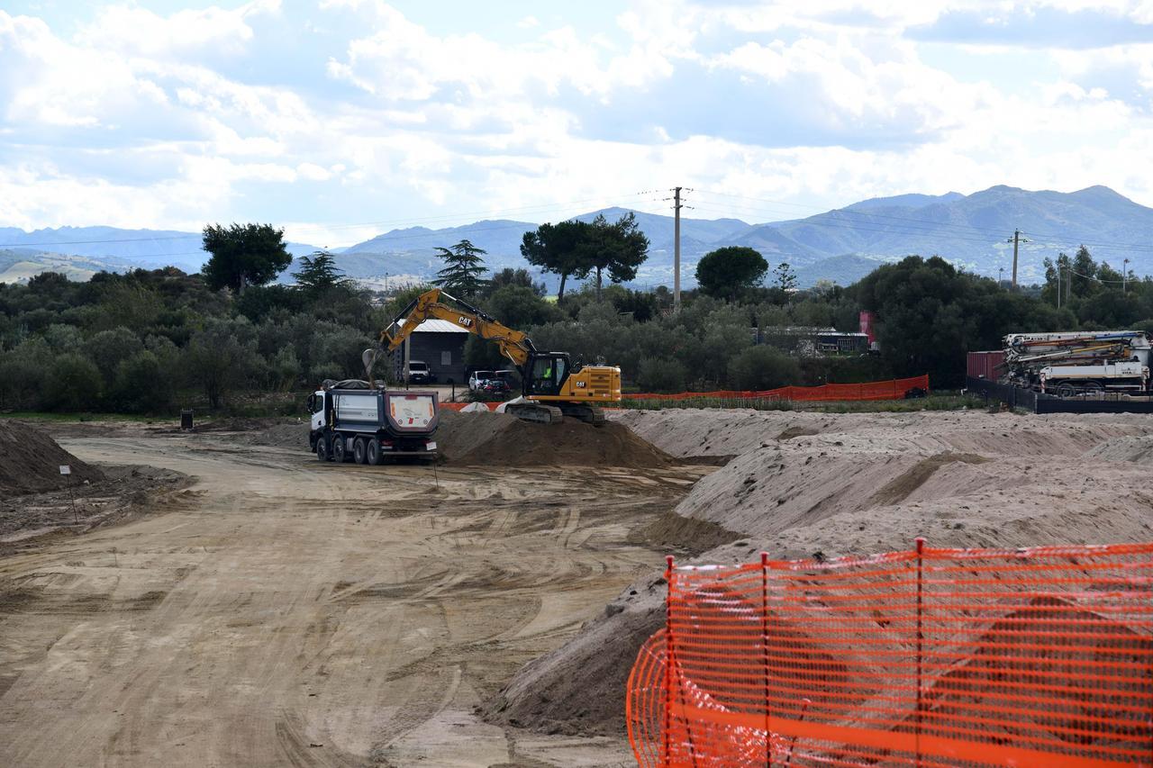Olbia, treno per l’aeroporto: nuovo stop al maxi cantiere. Ci sono problemi ambientali