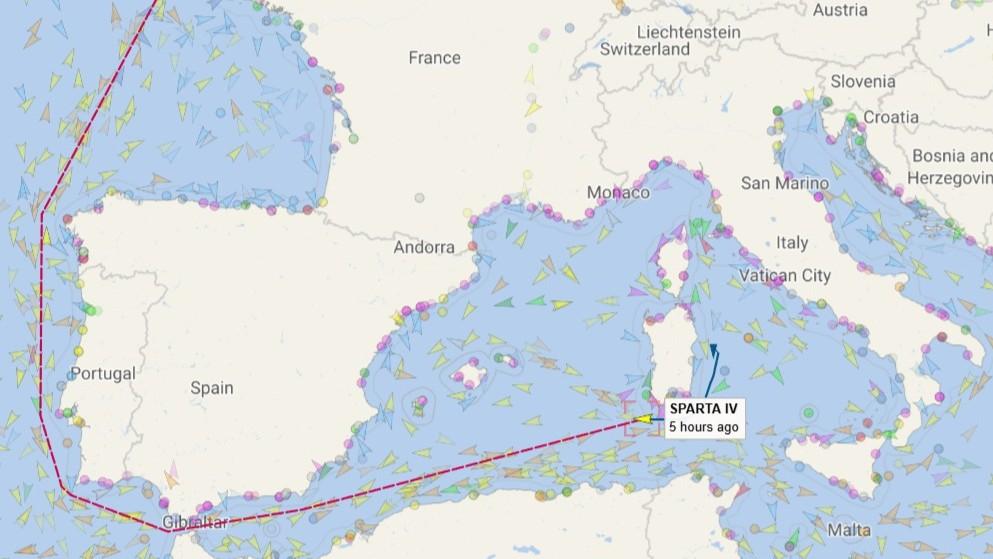 Flottiglia russa nel canale di Sardegna, scomparso il segnale radar: è giallo sulla destinazione