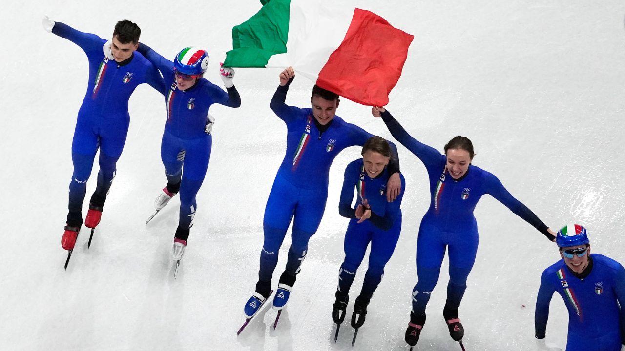 
	L'esultanza della Nazionale di short track

