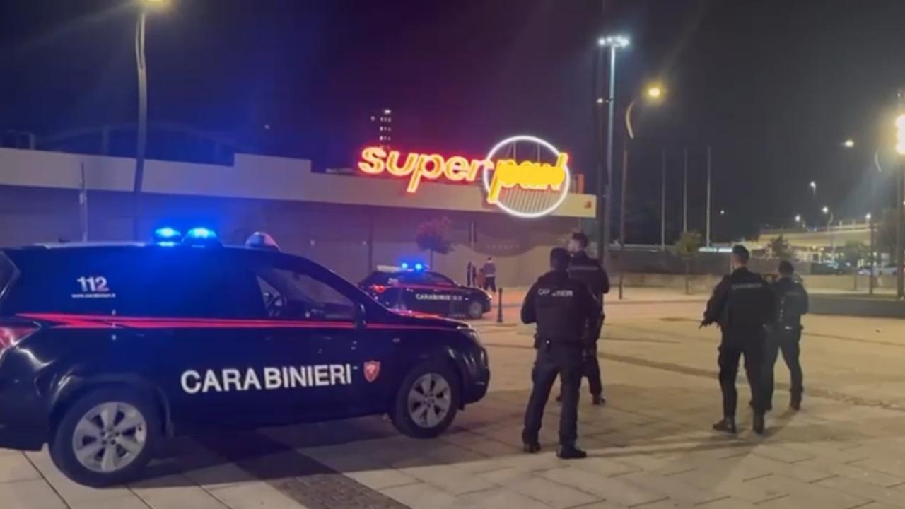 Panico a Olbia, muore il cane ferito con le forbici dal giovane che ha aggredito due persone: arrestato per tentato omicidio plurimo