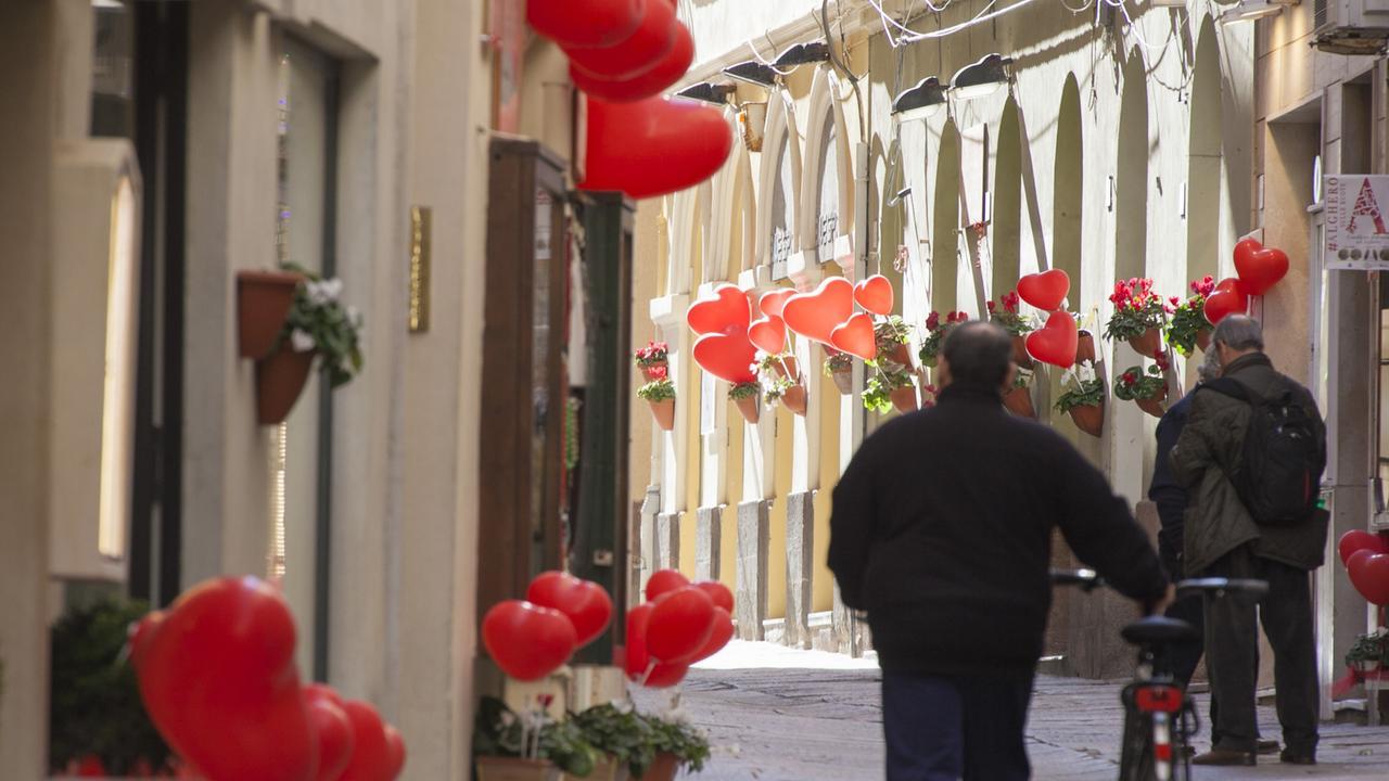 San Valentino e solitudine: picco di accessi sulle piattaforme di incontri