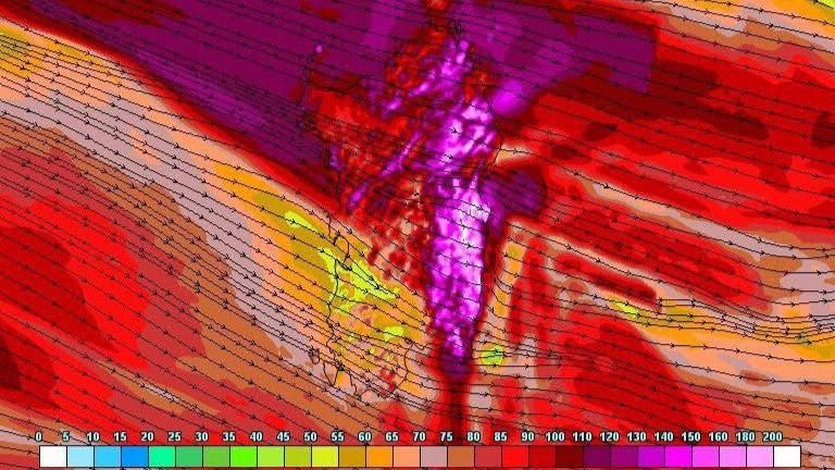 La Sardegna nella morsa del vento, raffiche da uragano: 150 chilometri orari