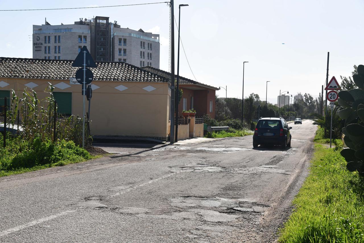Olbia, la strada è abbandonata da anni: via ai lavori di messa in sicurezza