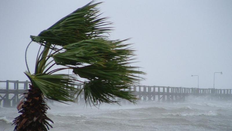 Mare in burrasca, temporali, raffiche di vento a 140 chilometri orari: in Sardegna non c’è tregua – cosa succede domani