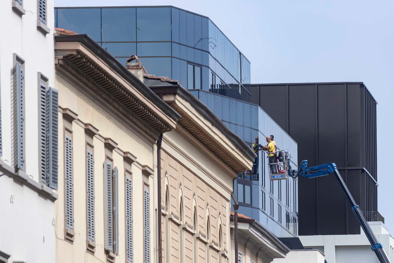 Cubo nero a Firenze, si allarga ancora l’inchiesta: indagati anche gli esponenti della proprietà