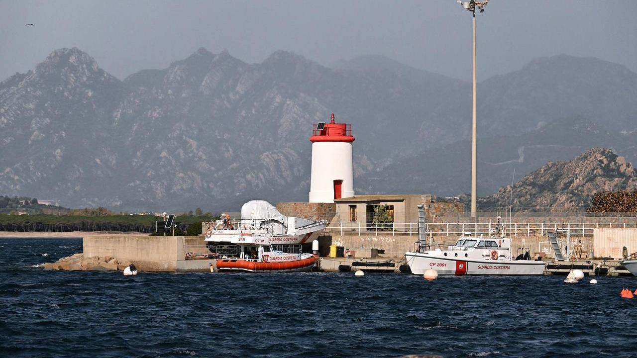 Pescatori dispersi nella costa orientale: il vento è calato, riprendono le ricerche