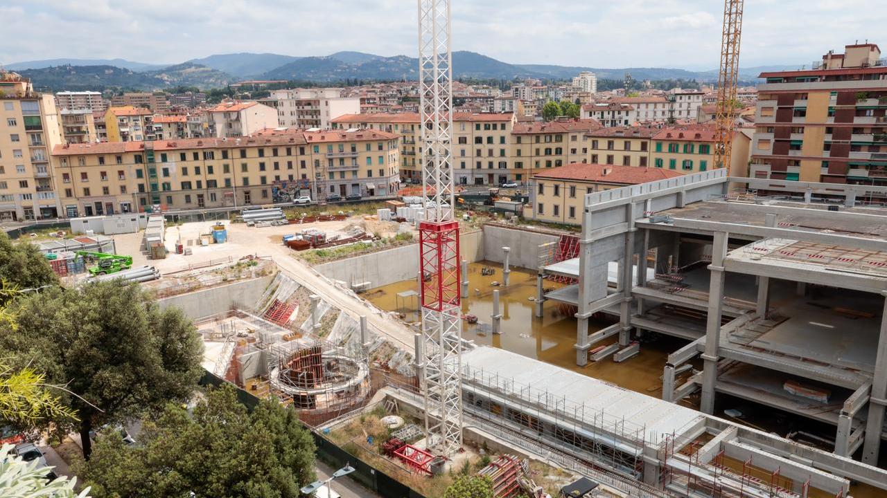 Crollo al cantiere Esselunga a Firenze, altri tre indagati: chiuse le indagini sulla strage di via Mariti