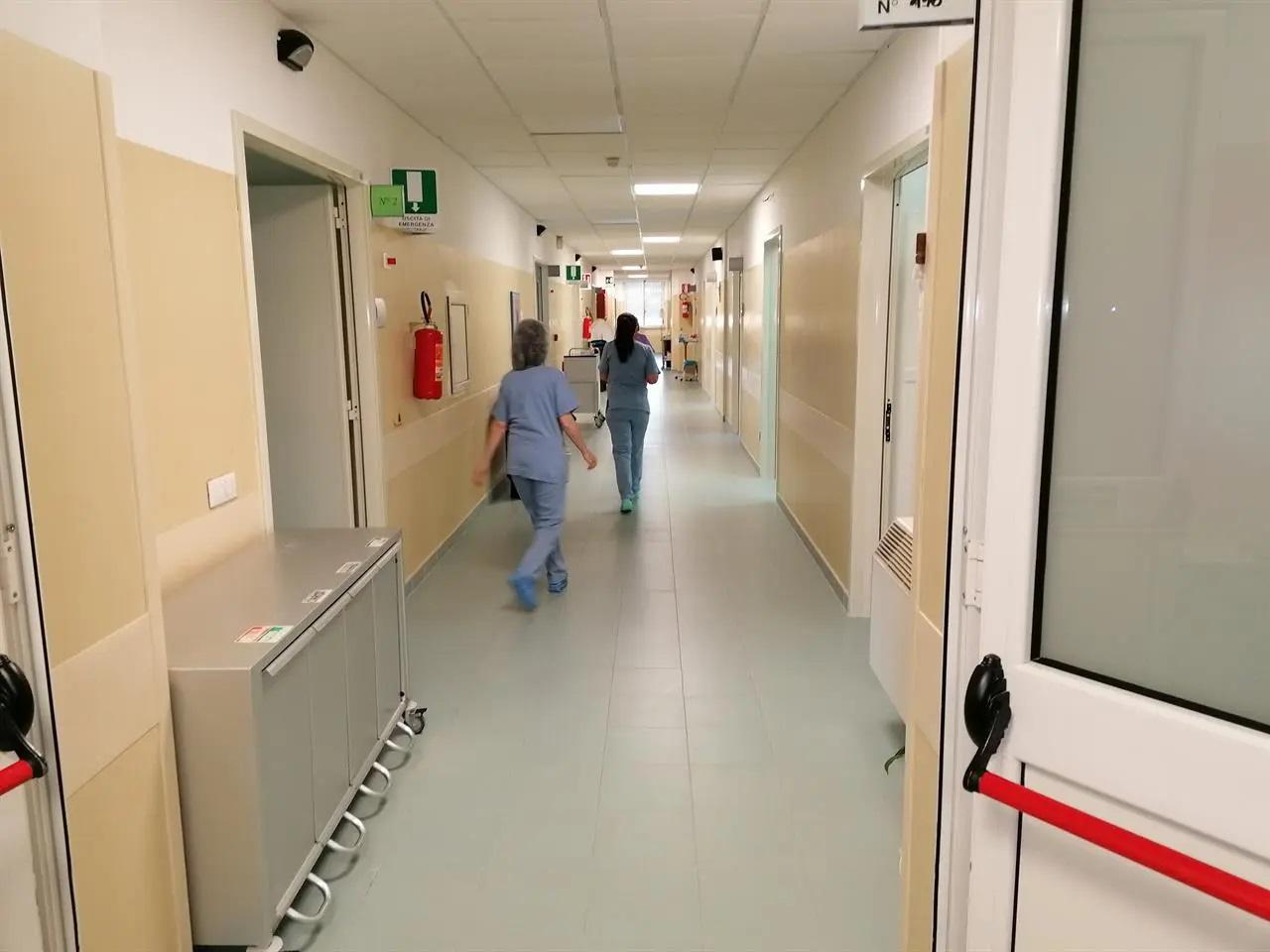 
	Una corsia di ospedale&nbsp;

