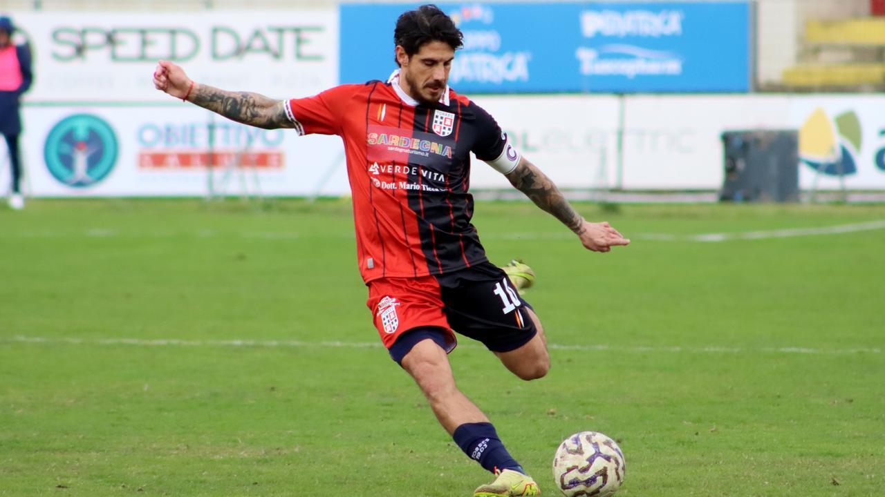 Quasi 250 tifosi da Sassari per sostenere la Torres in casa della Samb