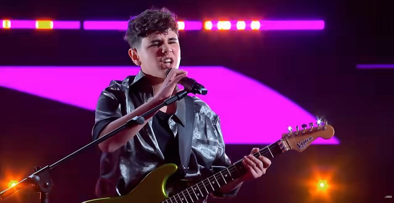 Arriva dalla Sardegna il vincitore di The Voice Kids su Rai Uno, chi è il giovanissimo talento Matteo Trullu – Video