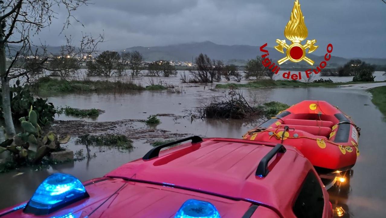 Paura a Ozieri per lo straripamento del Rio Mannu: salvate 12 persone tra cui una neonata