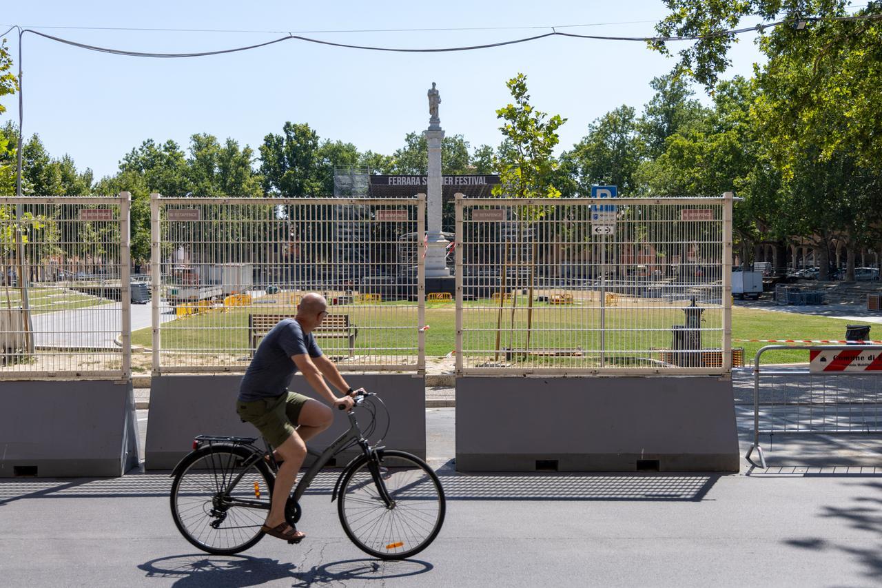 Concerti in piazza Ariostea a Ferrara, la risposta del Comune non soddisfa i residenti