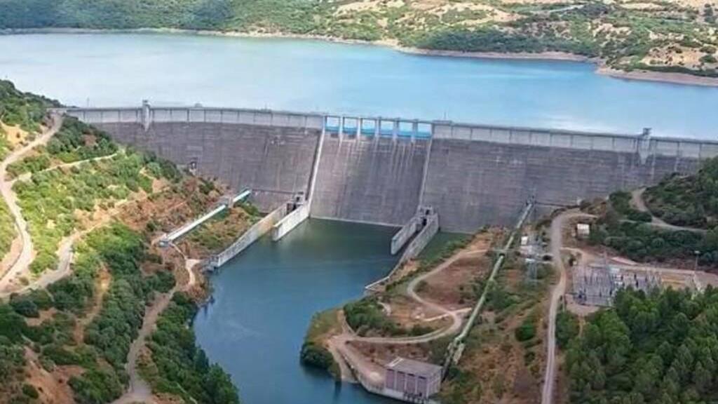 Nell’anno delle piogge record, le dighe sarde sono di nuovo piene. L’assessore Piu: «Abbiamo scorte per due anni, forse tre»