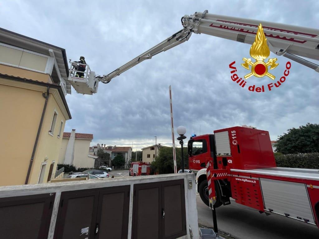 Case crollate, famiglie isolate dai black out e bloccate dai fiumi in piena: oltre 200 gli interventi dei vigili del fuoco – ecco che cosa è successo