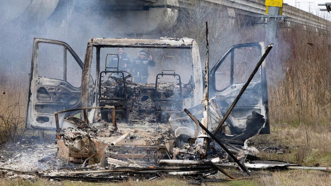 Il camper carbonizato