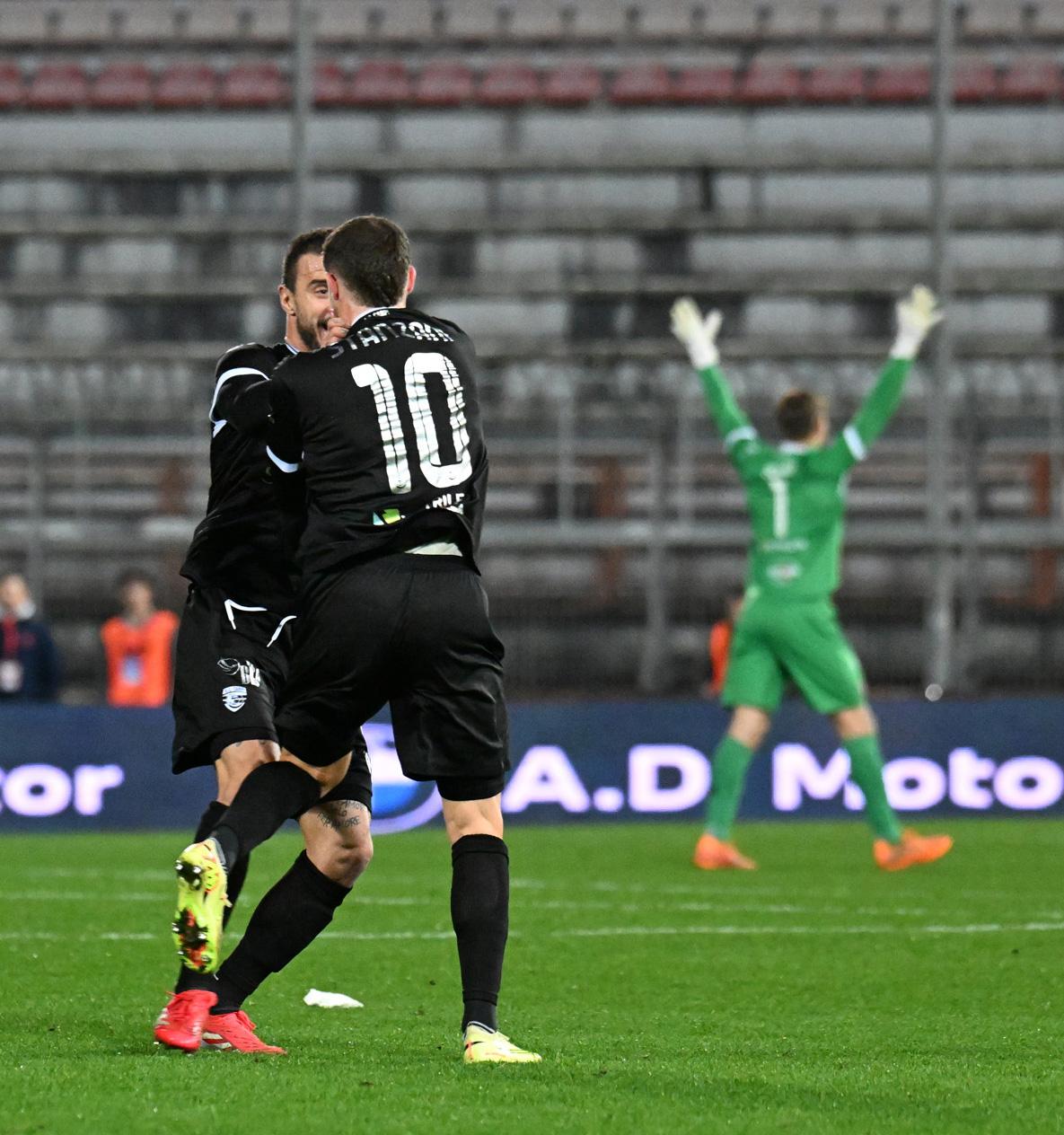 
	Il Carpi esulta a Perugia (Foto: Belfiore)

