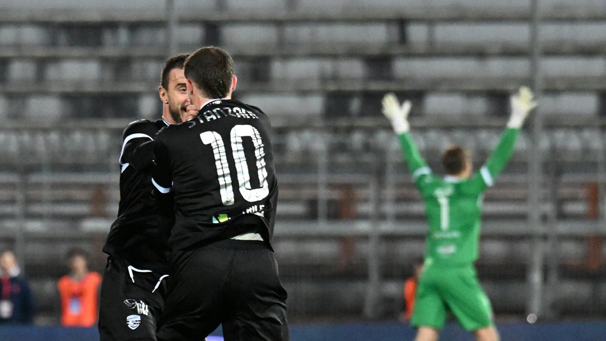Il Carpi esulta a Perugia (Foto: Belfiore)