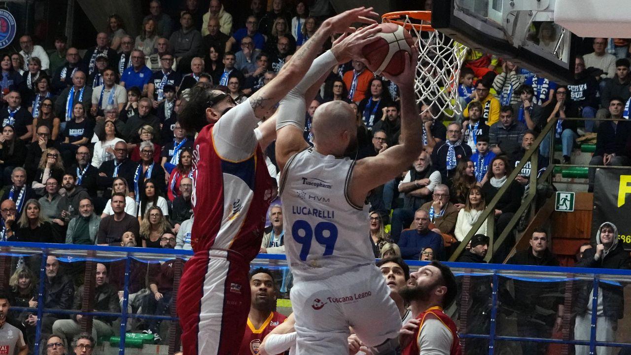 Un'azione del match (foto Stick)