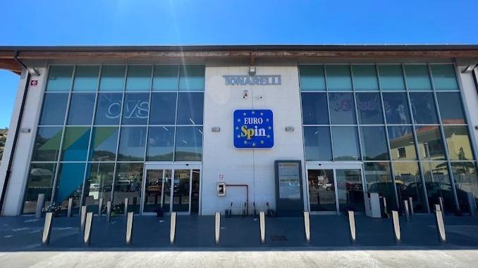 La Cgil accusa l’Eurospin: «Contratti pirata e licenziamento ingiustificato di un padre di famiglia»