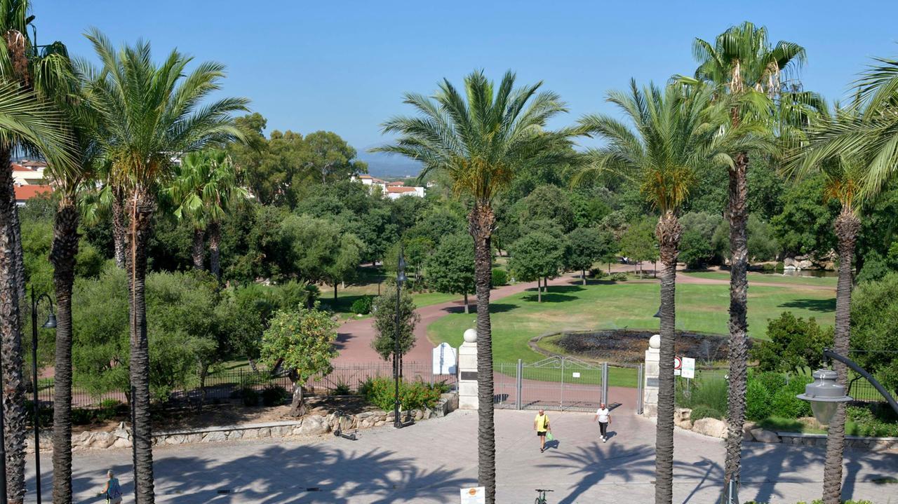 Olbia, il maestrale spazza la città: il sindaco chiude parco e cimiteri