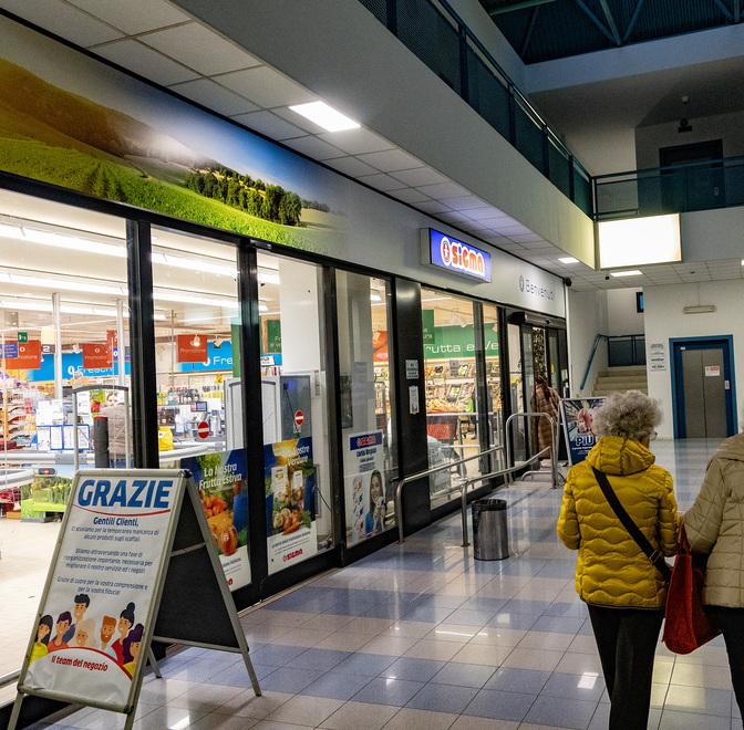 Sigma: a Modena, Mirandola e Carpi chiusure a tempo e 30 posti a rischio