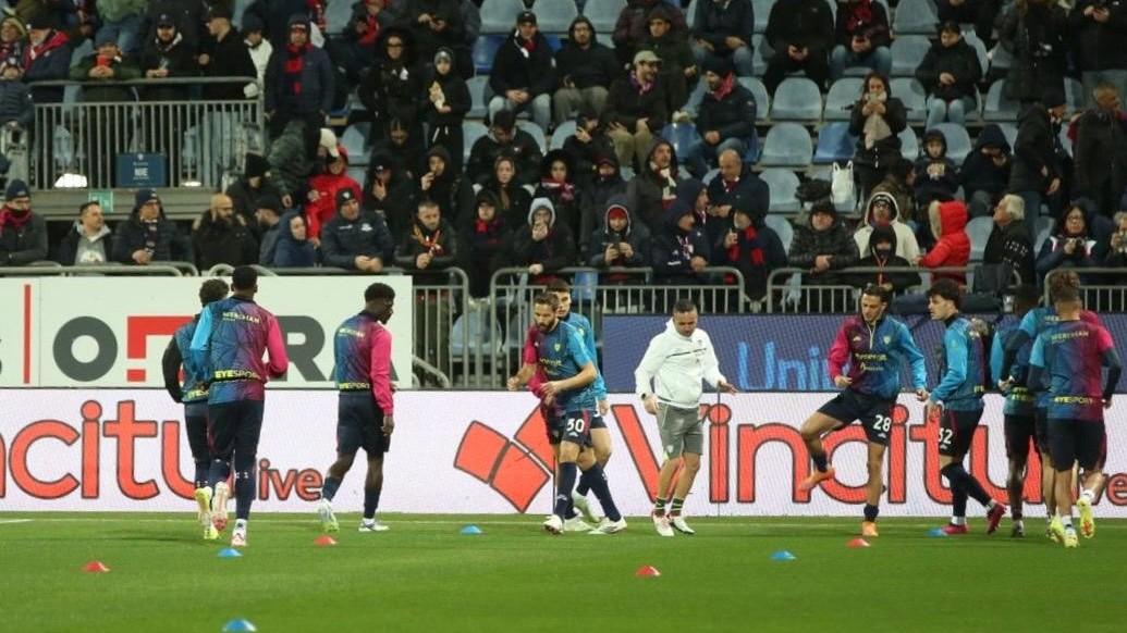 Cagliari-Lecce:0-0. Via al match! LA DIRETTA