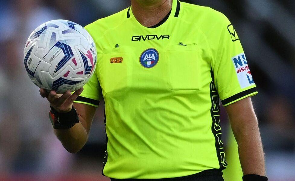 Violenze in campo, gli arbitri non ci stanno