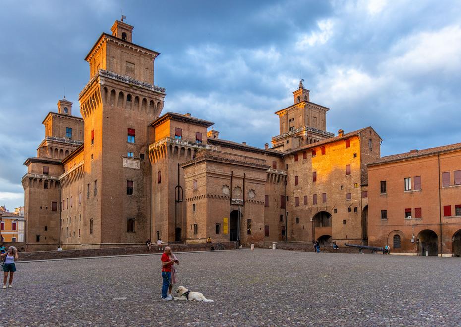 Maxi cantiere al Castello di Ferrara: cento quadri da mettere al sicuro