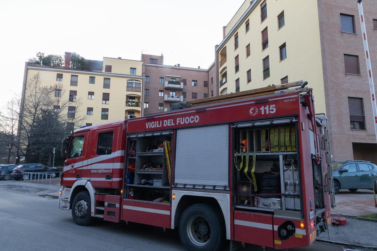 
	I vigili del fuoco sul luogo dell'incendio

