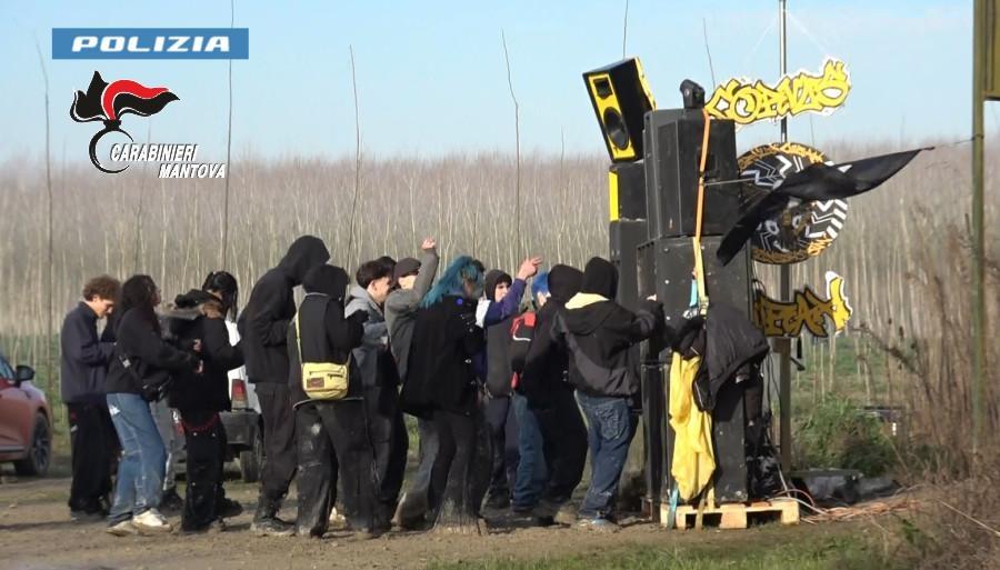 Un rave party non autorizzato sulle sponde del Po: oltre quaranta le persone denunciate